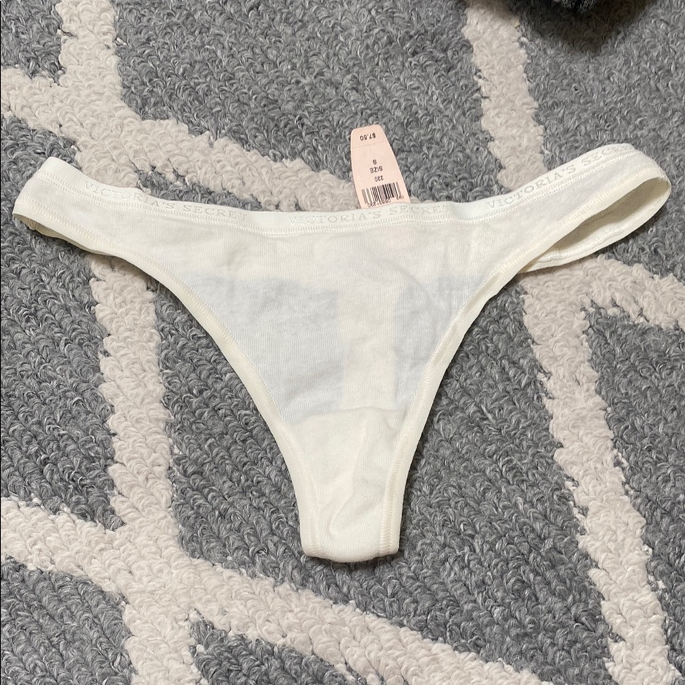 NWT Victoria's Secret Thong - Size S